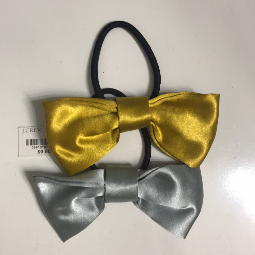 NEVER WORN BOWS